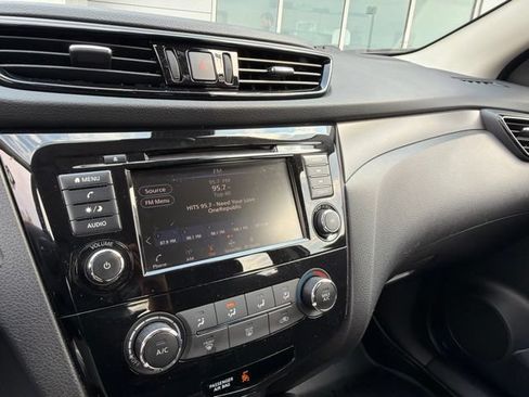 Used 2021 Nissan Rogue Sport S AWD/4WD image 7