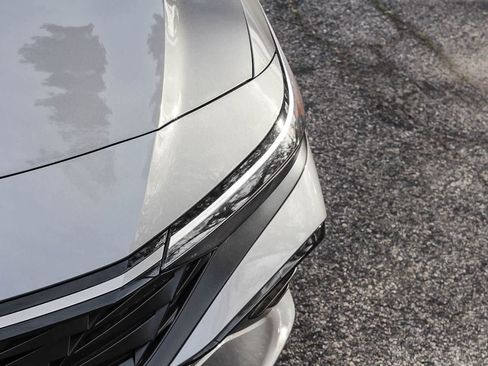 New 2026 Hyundai Elantra SEL Sport FWD image 12