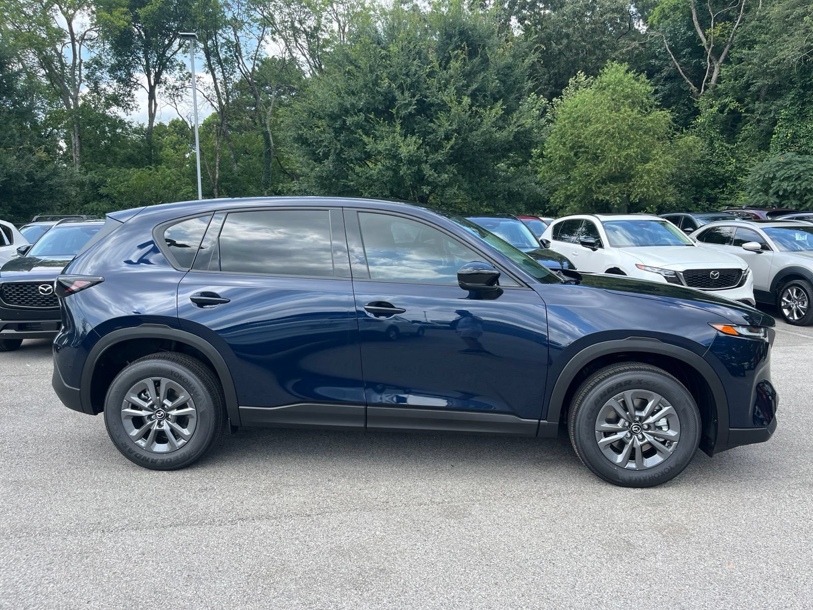 New 2026 MAZDA CX-5 Select AWD/4WD image 3