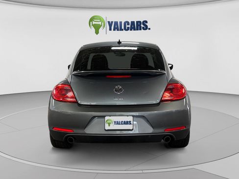 Used 2012 Volkswagen Beetle 2.0T FWD image 4