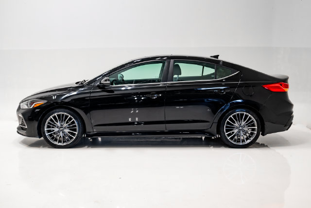 Used 2018 Hyundai Elantra Sport w/ Sport Premium Package 03 FWD image 29