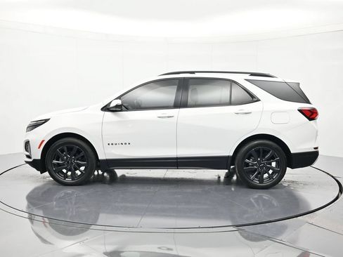 Used 2022 Chevrolet Equinox RS w/ Infotainment Package FWD image 8