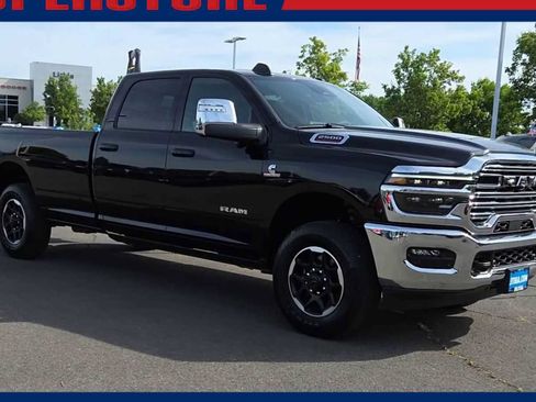 New 2026 RAM 2500 Laramie AWD/4WD image 6