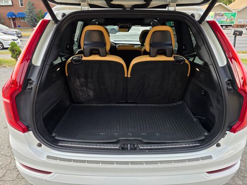 Used 2017 Volvo XC90 T6 Momentum w/ Vision Package image 13