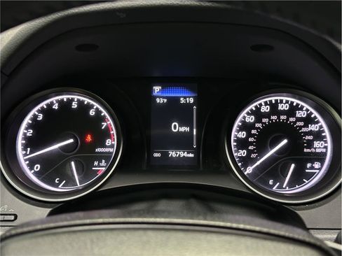 Used 2023 Toyota Camry SE FWD image 20