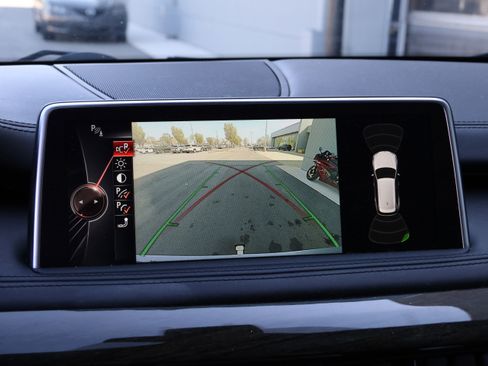 Used 2015 BMW X5 xDrive50i image 24