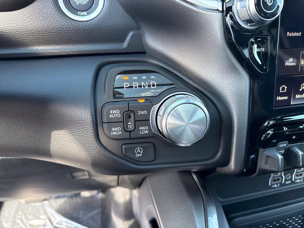 New 2027 RAM 1500 Laramie AWD/4WD image 14