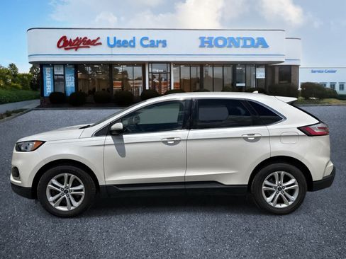 Used 2019 Ford Edge SEL w/ Equipment Group 201A AWD/4WD image 2