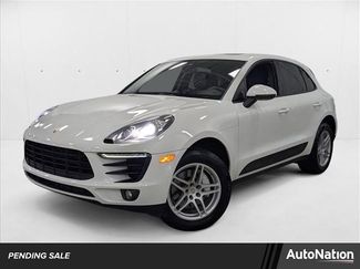 Used 2017 Porsche Macan image 1