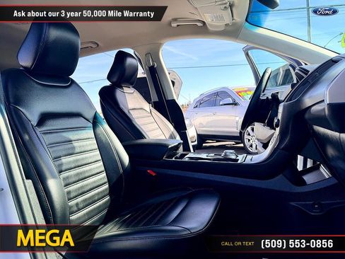 Used 2020 Ford Edge SEL image 16