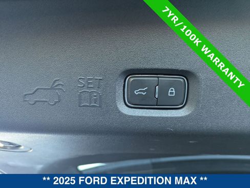 Certified 2025 Ford Expedition Max Platinum image 14