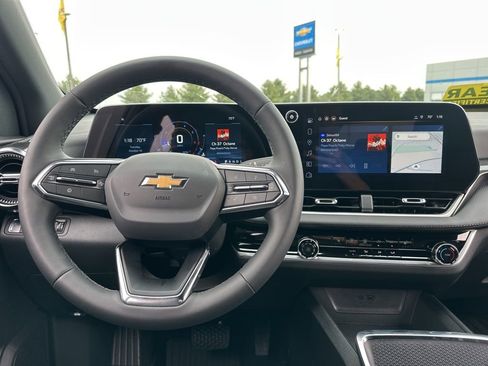 New 2026 Chevrolet Equinox LT w/ LPO, Floor Liner Package image 7