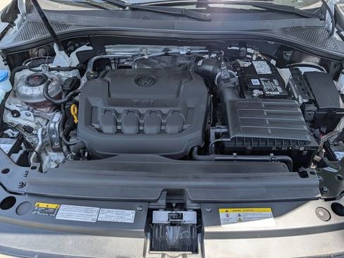 Used 2022 Volkswagen Tiguan SEL R-Line AWD/4WD image 35