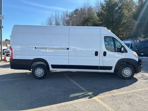 Used 2023 RAM ProMaster 3500 w/ Driver Convenience Group image 2
