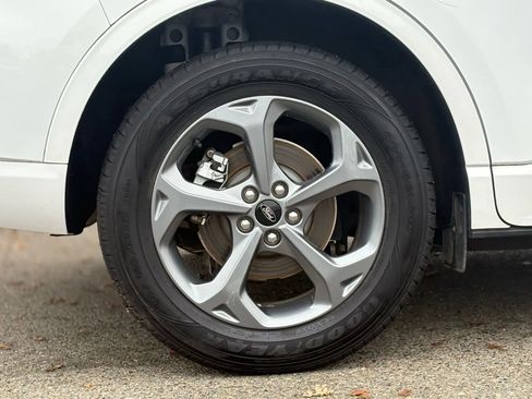 Used 2023 Ford Escape ST-Line Select image 30