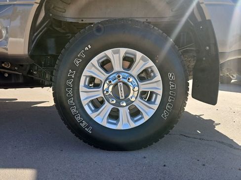 Used 2020 Ford F250 XL w/ STX Appearance Package AWD/4WD image 8