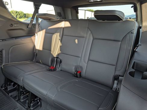 New 2026 GMC Yukon XL Elevation w/ Elevation Premium Package AWD/4WD image 28