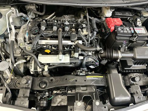 Used 2025 Nissan Versa SV FWD image 33