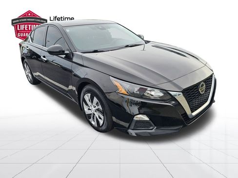 Used 2022 Nissan Altima 2.5 S image 7