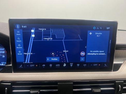 Used 2023 Lincoln Corsair AWD image 22