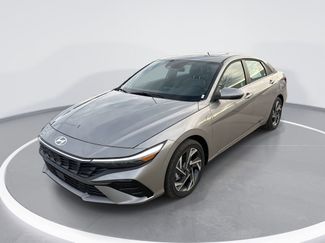 New 2025 Hyundai Elantra Limited video 1