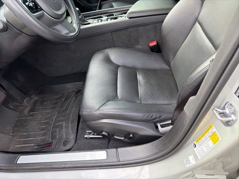 Used 2019 Volvo S60 T5 Momentum image 13