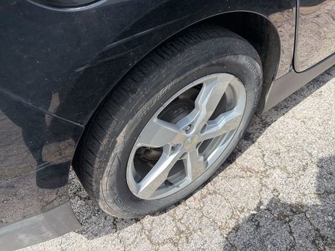 Used 2014 Chevrolet Volt Premium w/ Premium Trim Package image 5