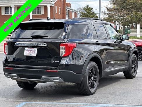 Used 2023 Ford Explorer XLT w/ Equipment Group 202A AWD/4WD image 3