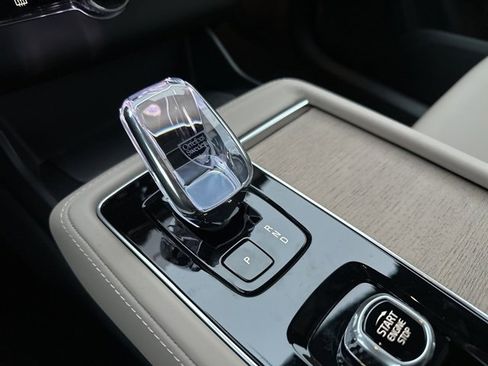 New 2026 Volvo XC90 B6 Plus w/ Protection Package image 13