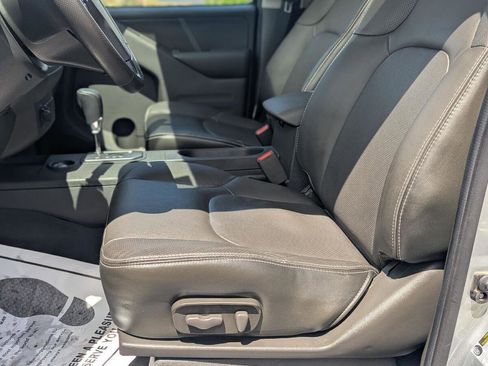 Used 2020 Nissan Frontier PRO-4X w/ Pro-4x Utility Package AWD/4WD image 23