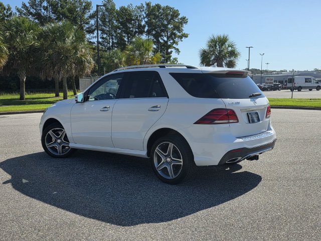 Used 2017 Mercedes-Benz GLE 400 4MATIC image 4