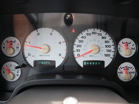 Used 2004 Dodge Ram 3500 Truck SLT w/ Sport Appearance Group AWD/4WD image 10