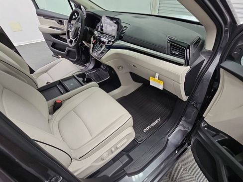 New 2026 Honda Odyssey Touring image 38