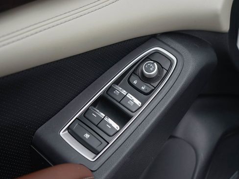 Used 2019 Subaru Ascent Touring w/ Popular Package #3 image 18