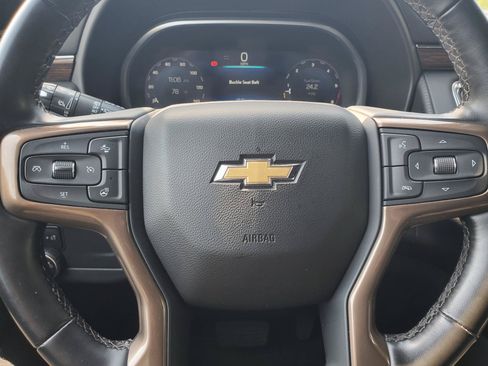 Used 2023 Chevrolet Suburban High Country AWD/4WD image 29