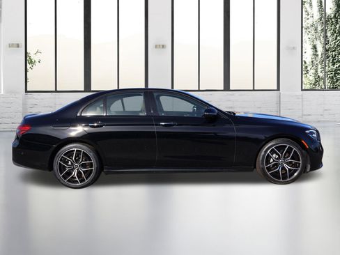 Used 2022 Mercedes-Benz E 450 4MATIC Sedan image 6