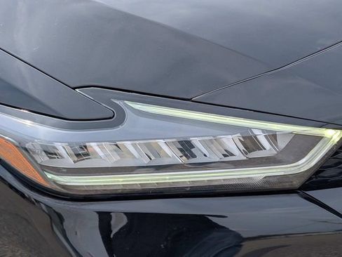 Used 2023 Nissan Maxima SR w/ Sport Mat Group image 8