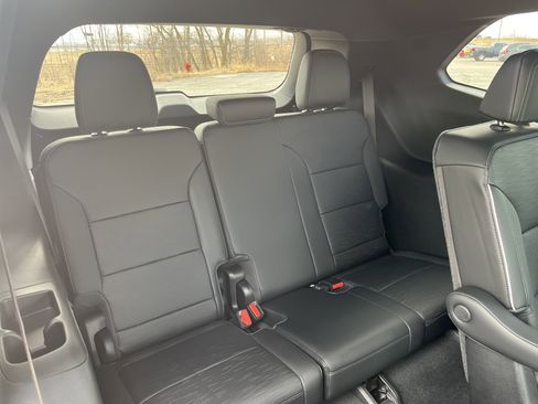 Used 2026 Buick Enclave Sport Touring w/ Super Cruise Package image 15