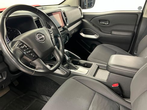 Used 2022 Nissan Frontier SV image 15