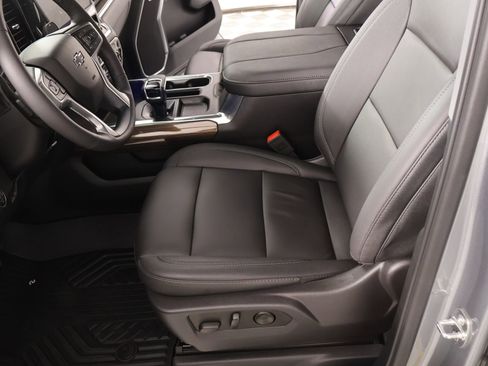 Used 2023 Chevrolet Silverado 1500 RST image 11