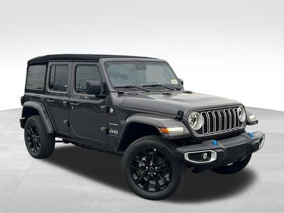 New 2024 Jeep Wrangler Unlimited Sahara w/ Technology Group