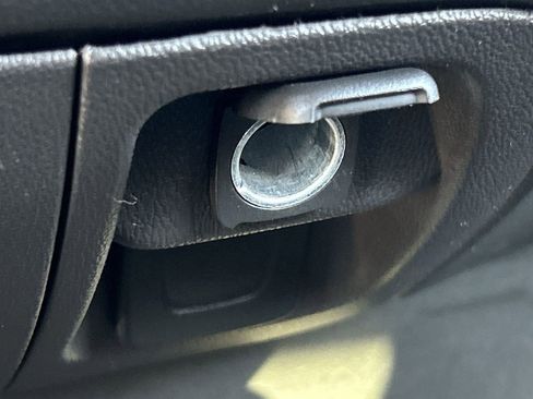 Used 2018 GMC Sierra 1500 SLE w/ SLE Value Package image 25