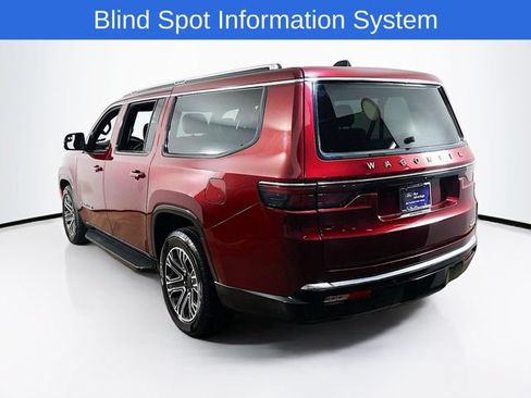 Used 2024 Jeep Wagoneer L Series II w/ Flexible Seating Group AWD/4WD image 7
