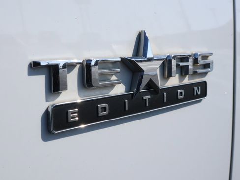 Used 2022 Chevrolet Silverado 1500 RST image 23