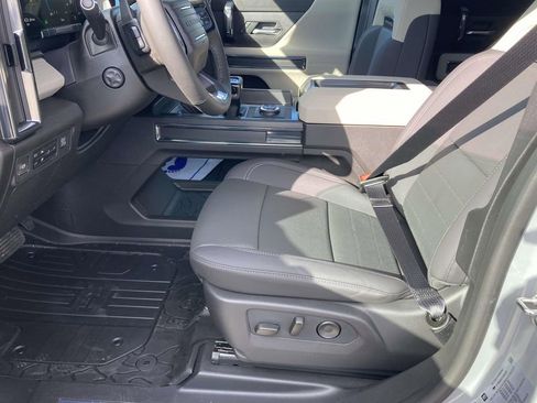 New 2026 GMC Hummer EV 4x4 Crew Cab w/ LPO, Dark Essentials Package image 16