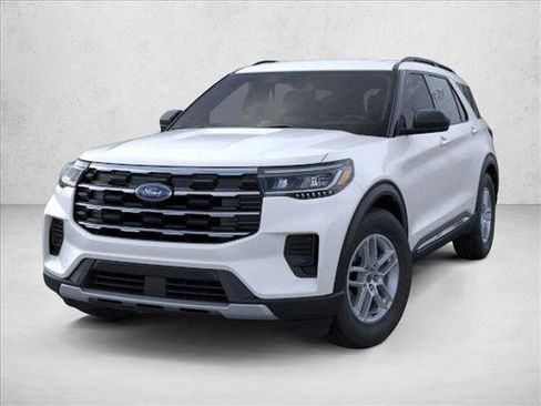 New 2025 Ford Explorer Active image 2