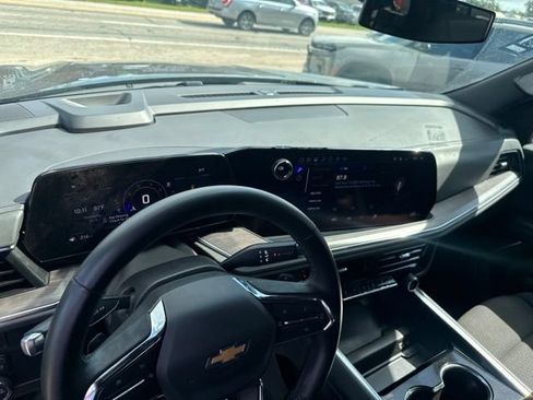 Certified 2025 Chevrolet Tahoe LS RWD image 11