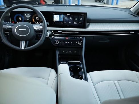 Certified 2025 Hyundai Sonata SEL image 24
