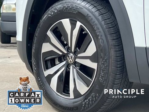 Certified 2025 Volkswagen Atlas SE AWD/4WD image 7