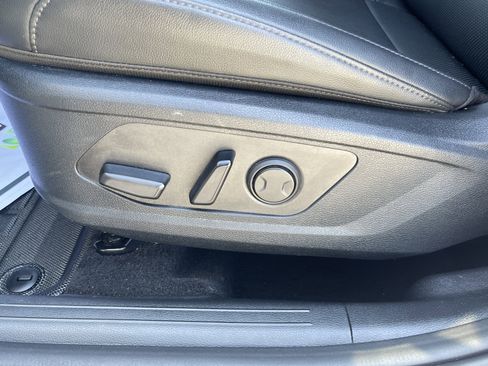 Used 2025 Kia Sportage EX FWD image 20